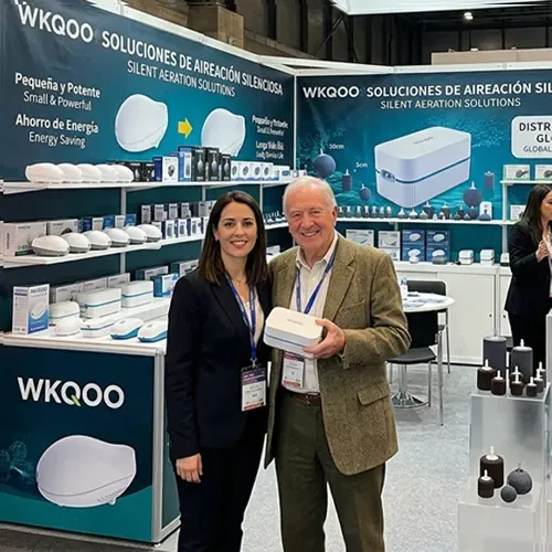 WKAQOO Messestand für Aquarienprodukte auf der AQUA-FISCH im März 2023 in Deutschland zur Ansprache globaler Vertriebspartner und OEM-Käufer